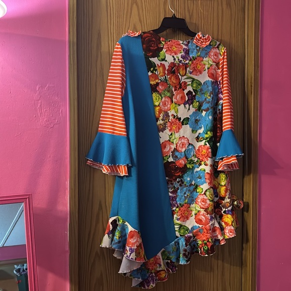 Pins and Needles Shirt Size XL - Picture 6 of 6